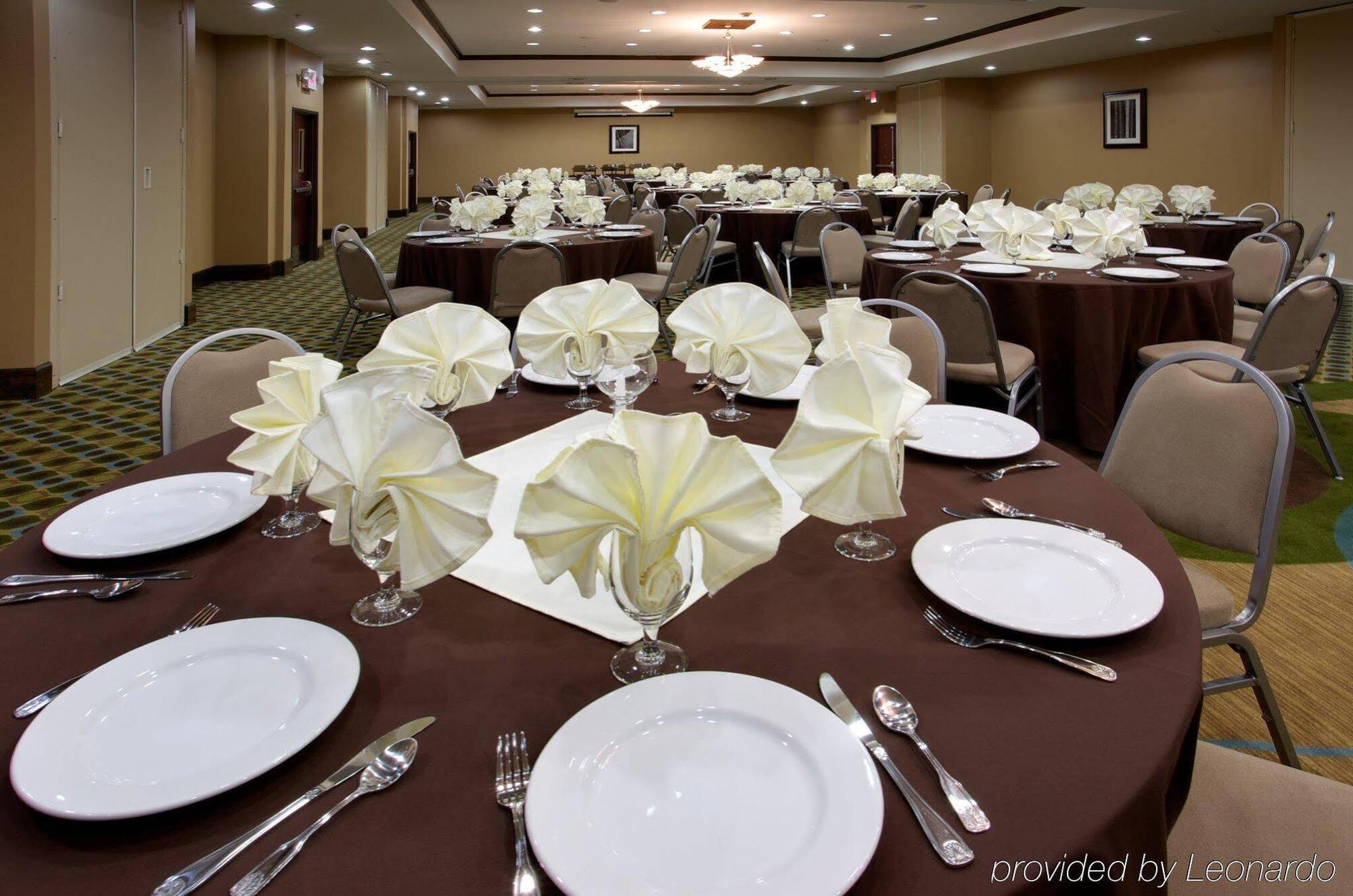 Hotel Houston-webster By Ihg